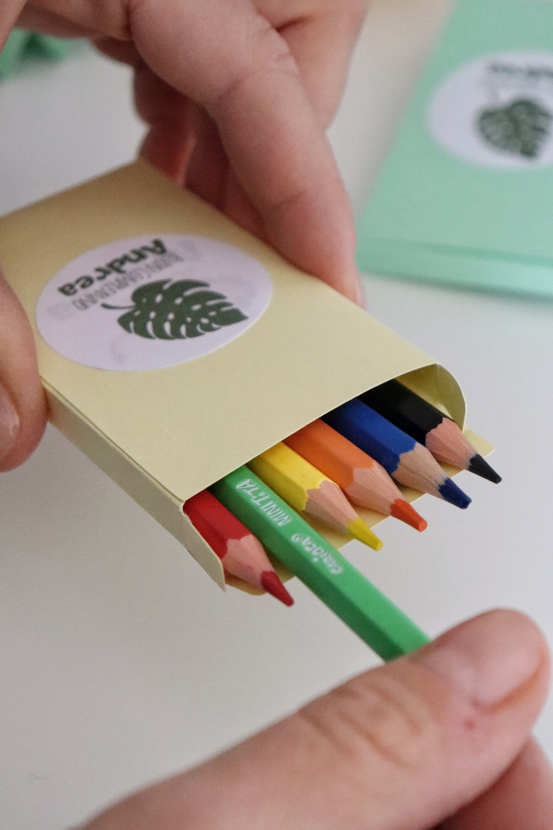 Il compleanno che hai rimandato: partykit personalizzato in carta per una festa d'autunno